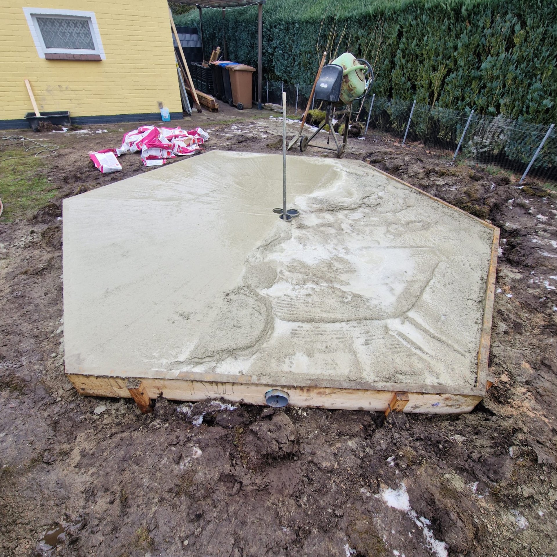 Fundament für eine Grillkota